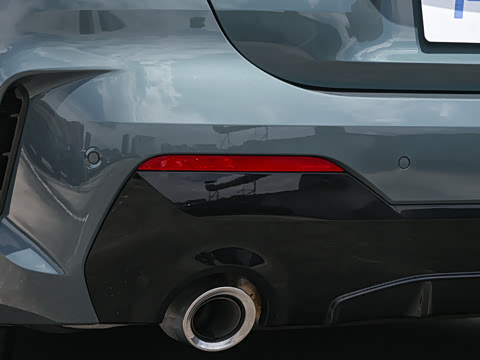 2026�� 425i M�˶���װ