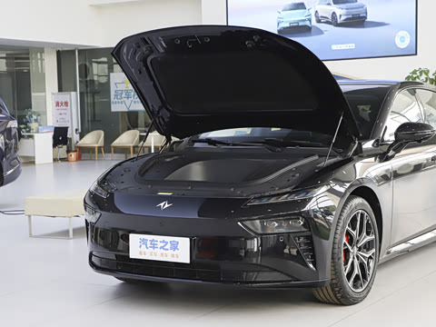 2025�� ���� 650MaxѲ����