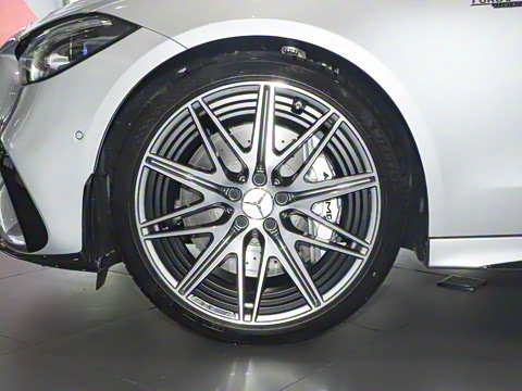 2025�� AMG C 43 4MATIC