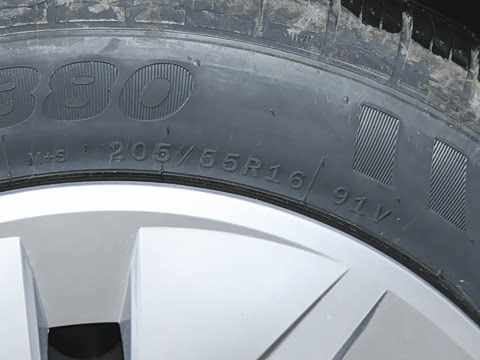 2025�� 1.5T 6MT ������