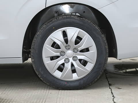 2025�� 1.5T 6MT ������