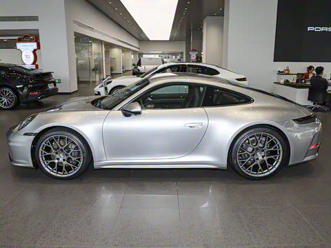 2026�� Carrera 3.0T