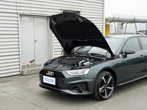 2026�� 200���������� 40 TFSI ����������