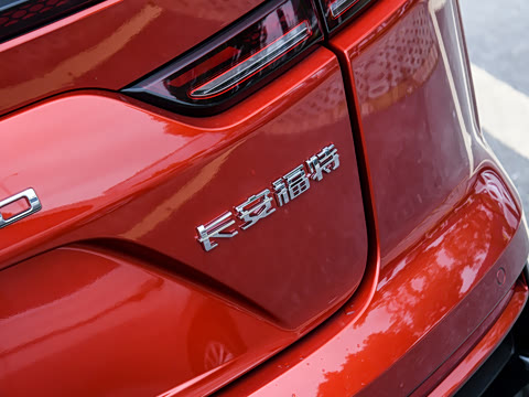 2026�� 2.0T EcoBoost  E �춯  �˶��� ST-Line