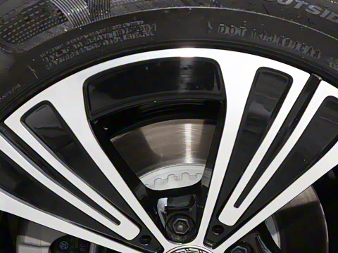 2025�� �Ŀ� E 260 L �˶���