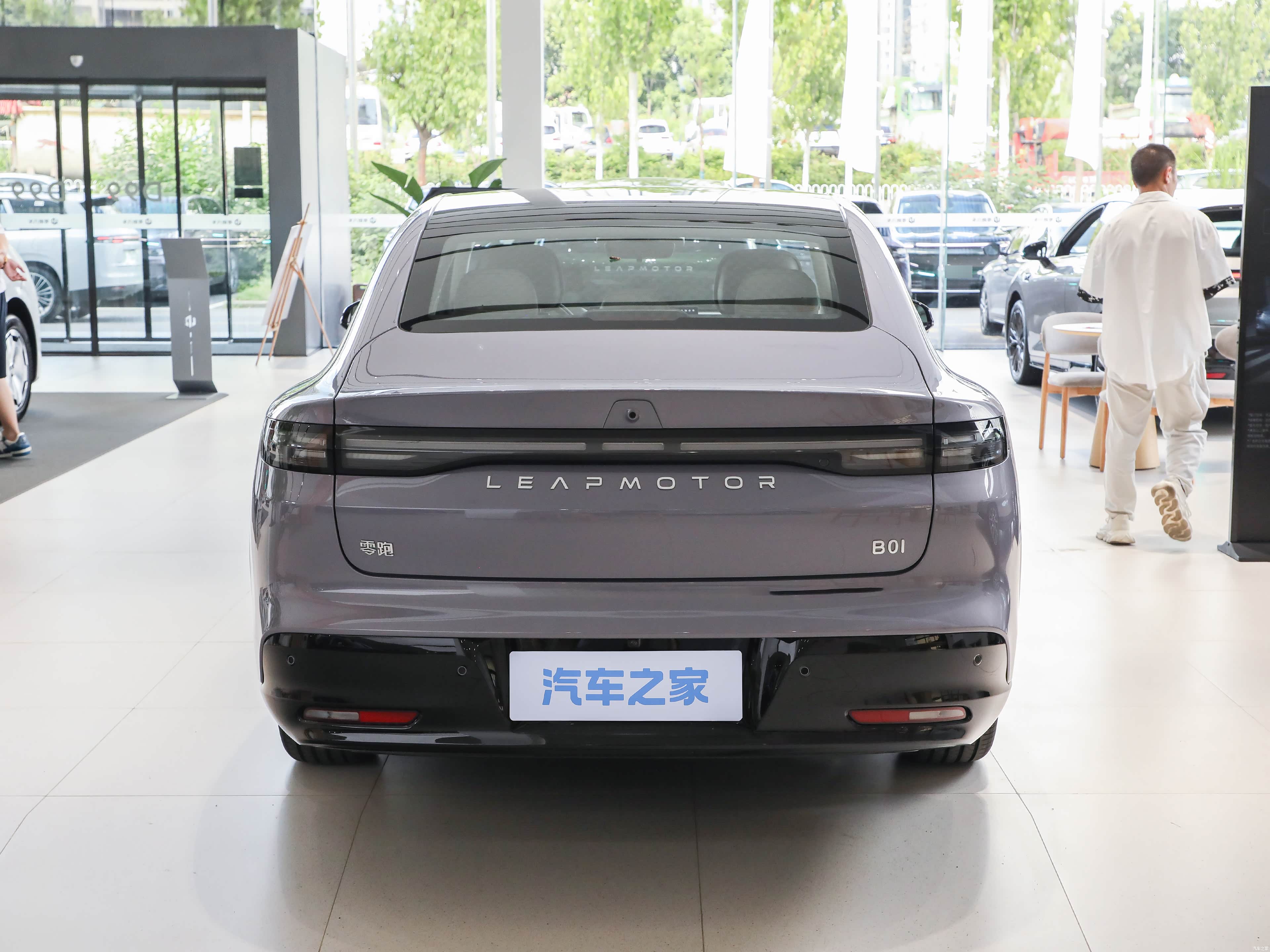 Leapmotor B01, миниатюра 6