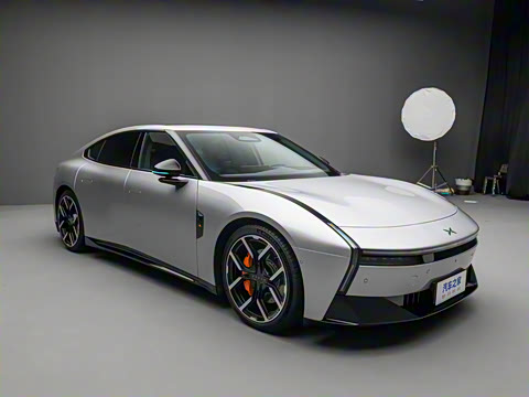 2025�� 750 ���������� Ultra