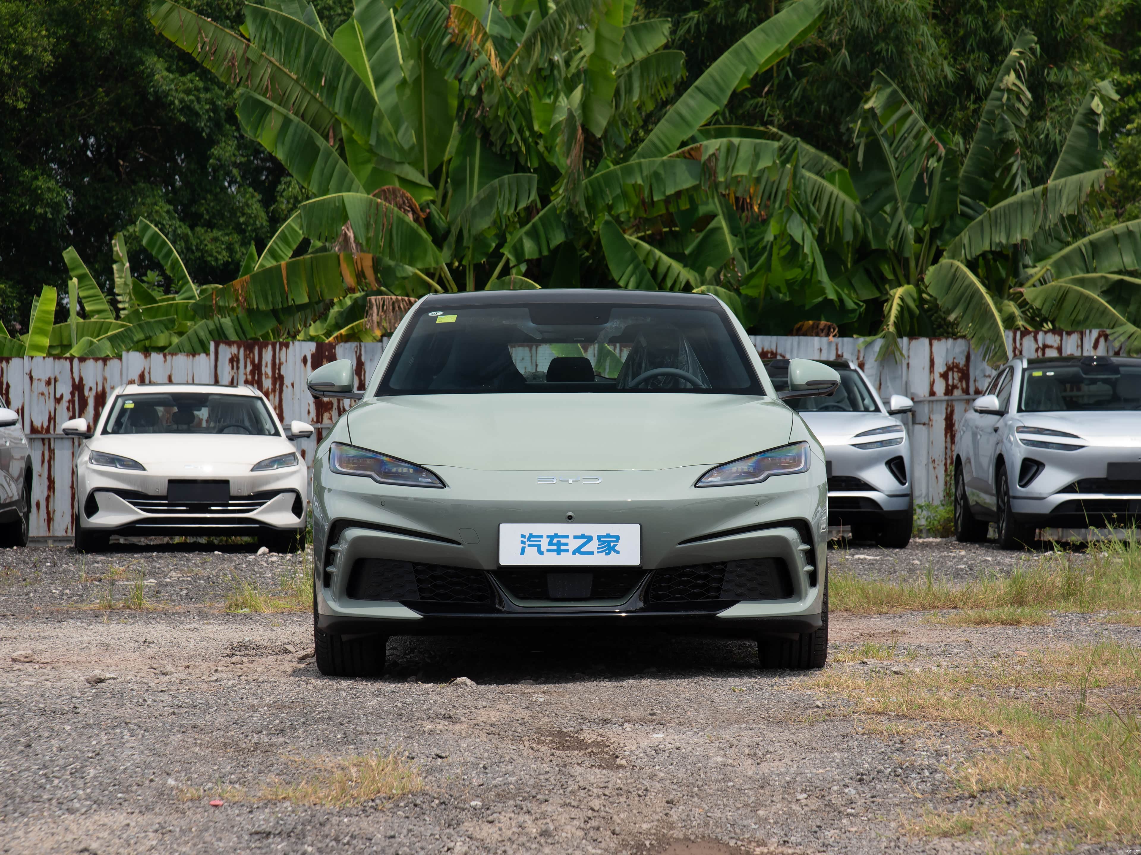 BYD SEAL, миниатюра 10