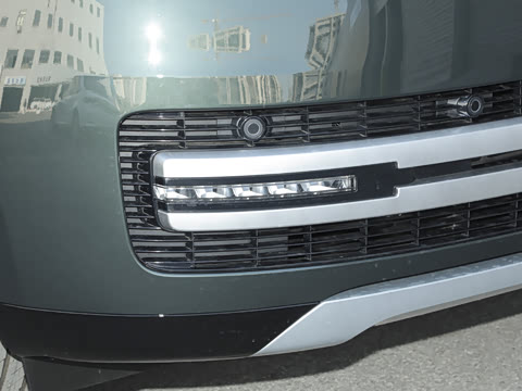 2026�� 3.0 L6 400PS AB�����