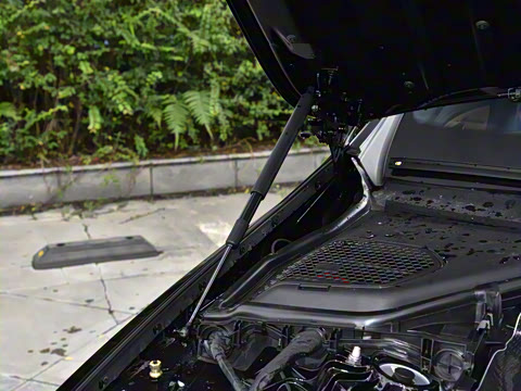 2026�� E 300 L ������