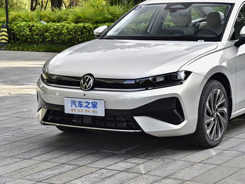 2026�� L 300TSI DSG ������