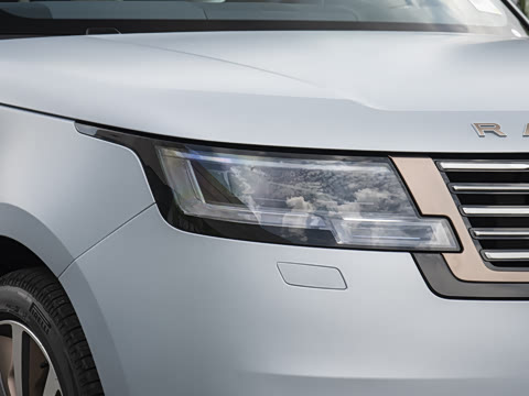 2026�� 4.4 V8 SV����� ����