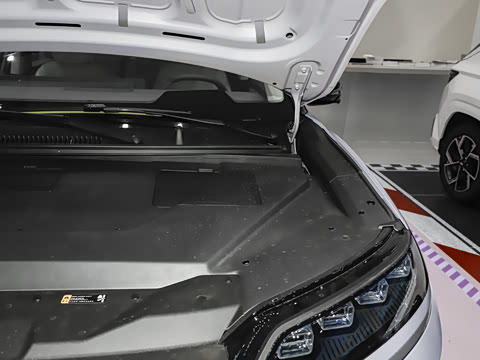 2025�� ����SMART�� 64.2kWh