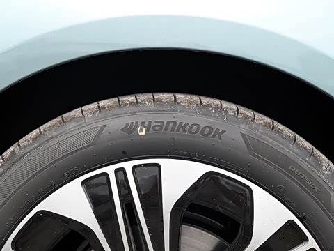 2026�� E 300 L ������