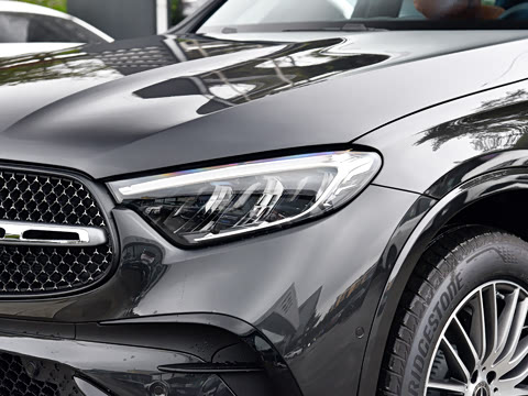 2026�� GLC 300 L 4MATIC ������ 5��