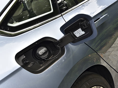 2026�� L 300TSI DSG ������