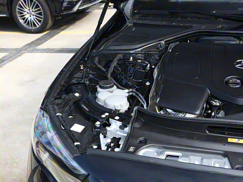 2026�� E 300 L �����