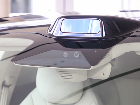 2025�� 705km Max