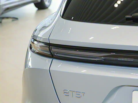 2025�� 100kWh Touring