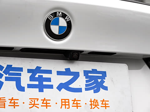 2026�� 330Li ������ M�˶���ҹ��װ