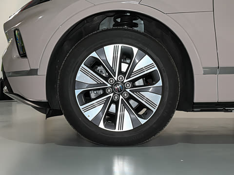 2025�� 620KM������