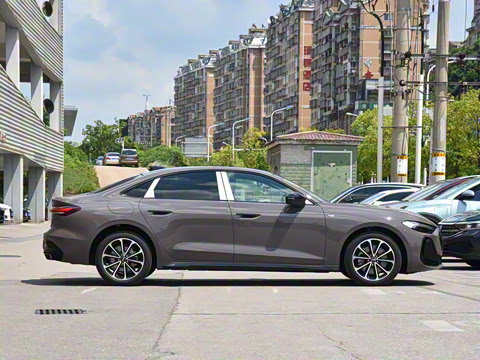 2026�� 2.0T �˶���