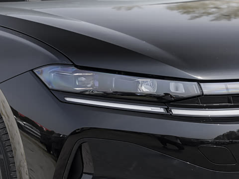 2026�� L 300TSI DSG ������