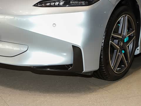 2025�� �Ŀ� 710 Max��