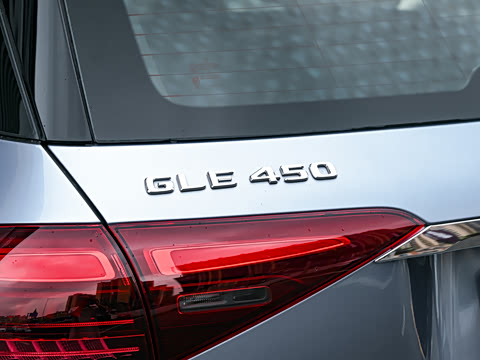 2025�� �Ŀ� GLE 450 4MATIC ������