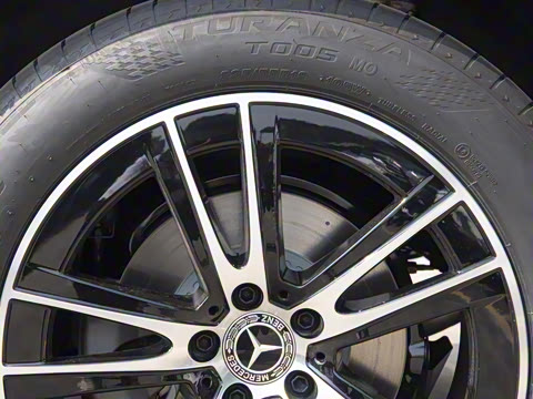 2025�� �Ŀ� GLC 260 L 4MATIC ������