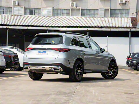 2025�� �Ŀ� GLC 260 L 4MATIC ������