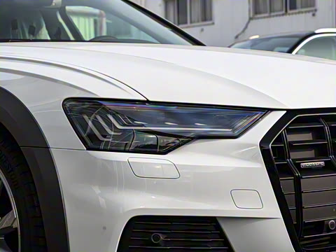 2025�� allroad quattro ̽���� 55 TFSI ����ԽҰ��