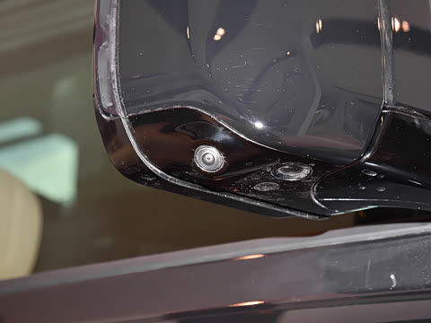 2026�� 110 3.0T P400 X-Dynamic HSE