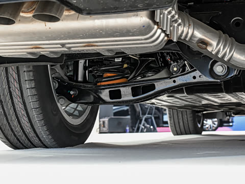 2027�� 2.0T ���������