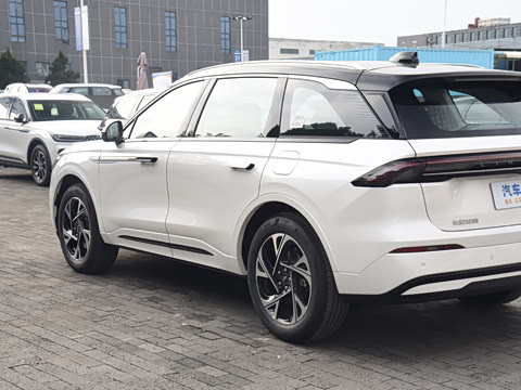 2026�� 2.0T ������춯��