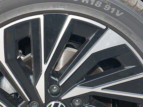 2026�� L 300TSI DSG ������