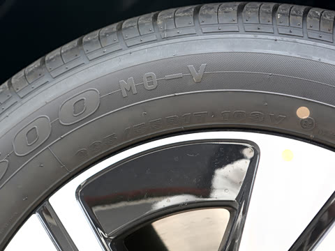 2026�� ����˹LW63