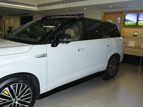 2025�� ������