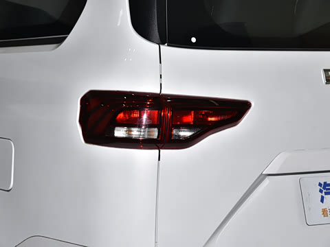 2025�� 2.0L CNG��Ӣ�� 9��