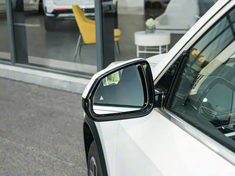 2025�� sDrive25Li X�����װ