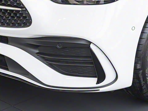 2026�� C 260 L �ҹ�˶���