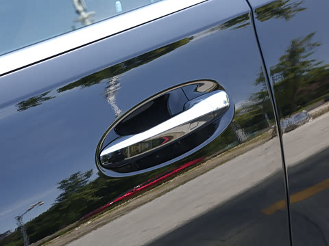 2025�� �Ŀ� GLS 450 4MATIC ������