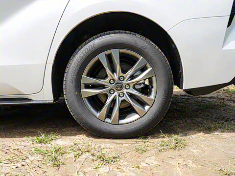 2026�� 2.5L ˫������������