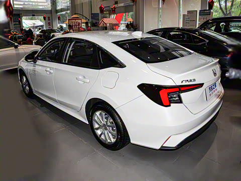 2025�� 240TURBO �ֶ����ٰ�