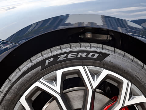 2026�� 2.0T quattro ������	