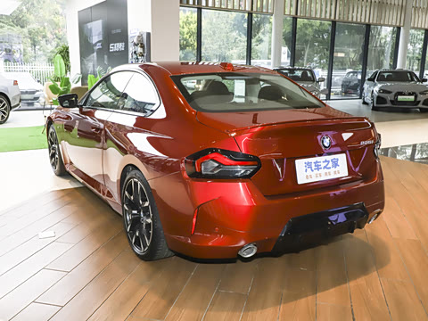 2025�� 225i M�˶���ҹ��װ