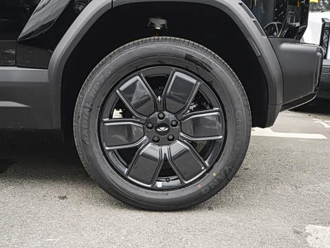 2025�� 215Զ�а�