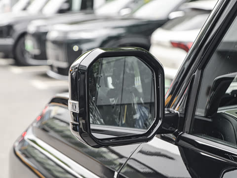 2025�� 215Զ�а�