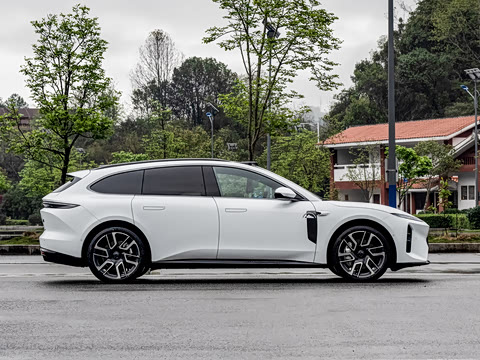 2026�� ��Ȼ�澳�� 100kWh Touring