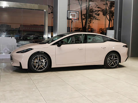 2025�� 630 Lite��